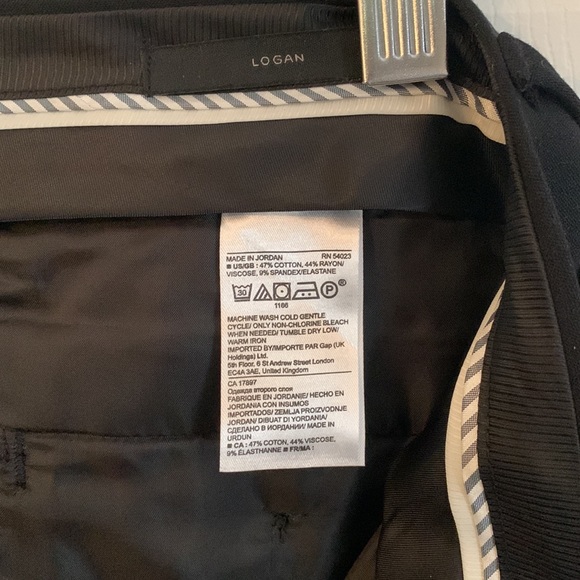 Like New Banana Republic Logan Pants- in black! - Picture 4 of 4